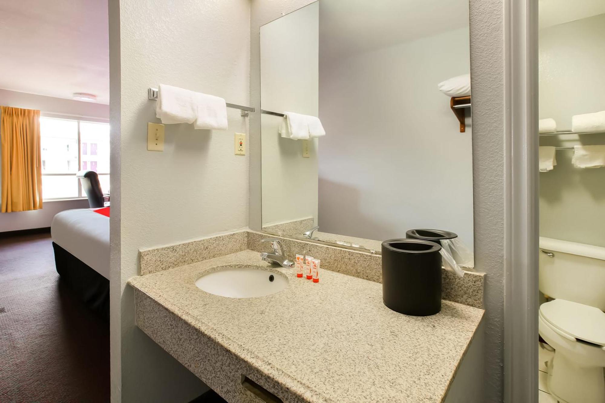 Oyo Hotel Texarkana North Heights Ar Hwy I-30 ภายนอก รูปภาพ