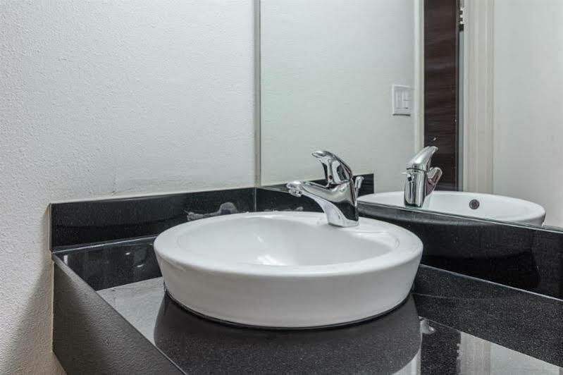 Oyo Hotel Texarkana North Heights Ar Hwy I-30 ภายนอก รูปภาพ